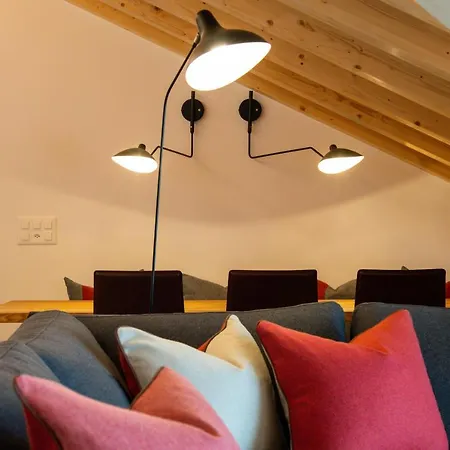 Britannia Penthouse Апартаменти Зас-Фе