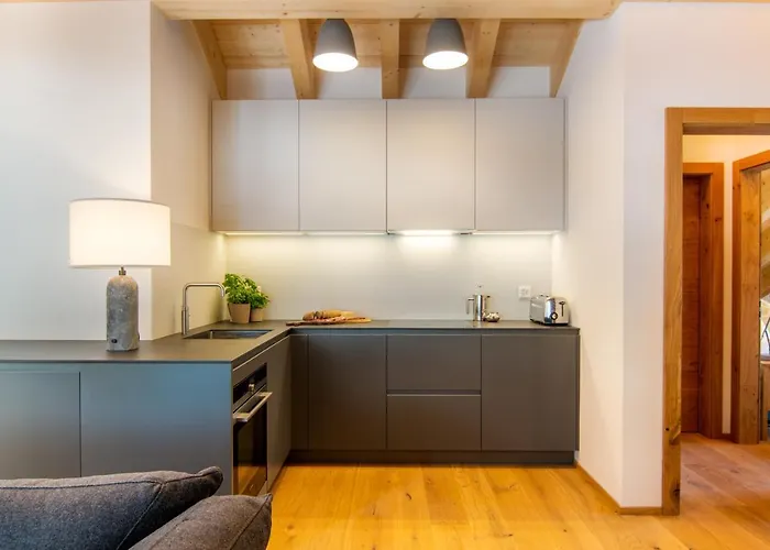 Britannia Penthouse 萨斯费